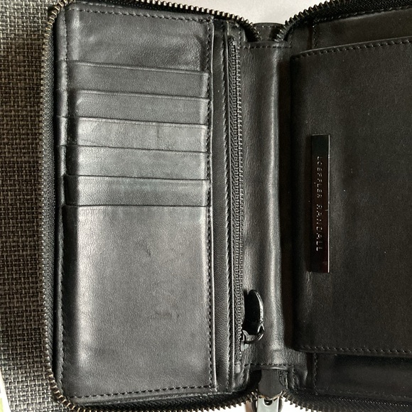 Loeffler Randall - Picture 5 of 6